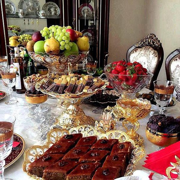 Сегодня можно немного полакомиться сладостями...угощаю..