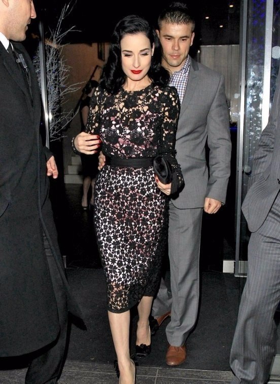 Celebrity style: Dita Von Teese - 3