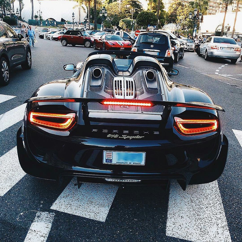 Porshe 918 Spyder