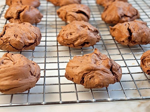 Шоколадное безе: вкуснее десерта не придумаешь! .на 100грамм - 111.51 ккалБ/Ж/У - ...