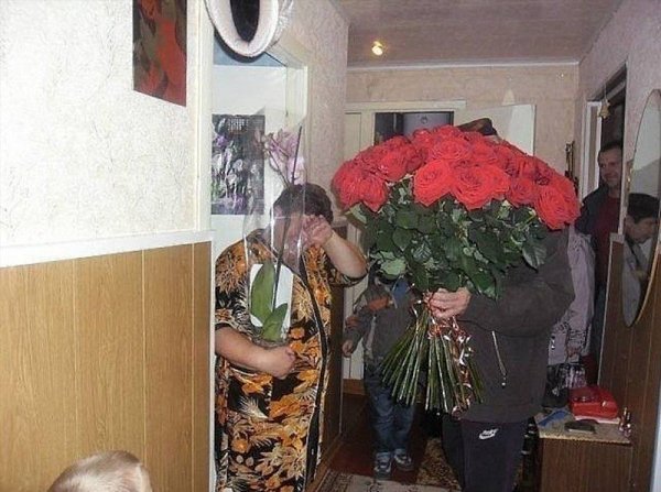 Первый букет от мужа за 30 лет совместной жизни! Но какой!)))