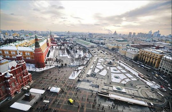 Bat norton москва манежная площадь фото