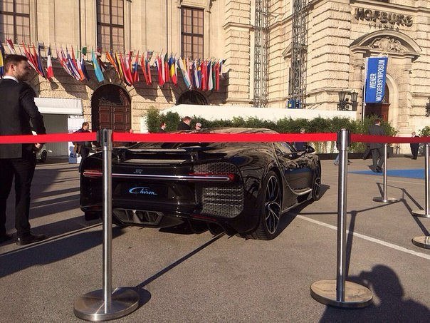 : Bugatti Chiron - 5