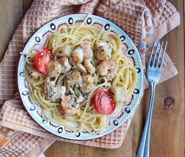 Подборка вкуснейших рецептов пасты! 1. Паста, запечённая с овощами и хлебом Ингредиенты Для соуса: ... - 4