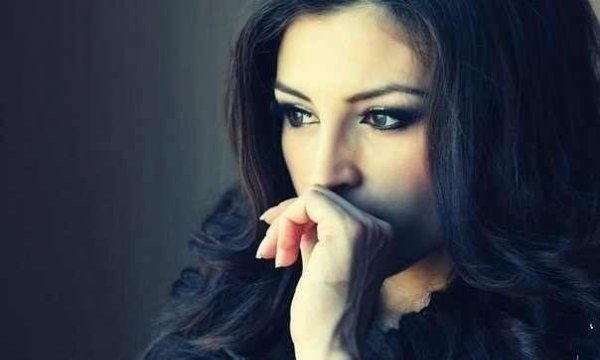 Слёзы могут значить больше чем улыбка... Ведь улыбаемся мы всем подряд, а плачем только из-за тех, ...