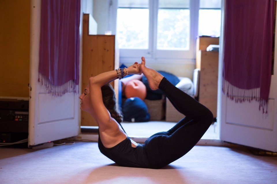 Комплекс йоги для улучшения самочувствия и активации энергии. Комплекс асан от Яны Селицкой, которые ... - 4