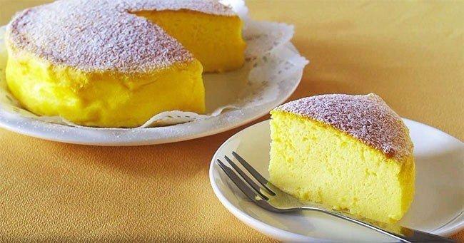 РЕЦЕПТ ВКУСНЕЙШЕГО ЧИЗКЕЙКА ИЗ 3 ИНГРЕДИЕНТОВ. Побаловать семью вкуснейшим чизкейком можно всего ...