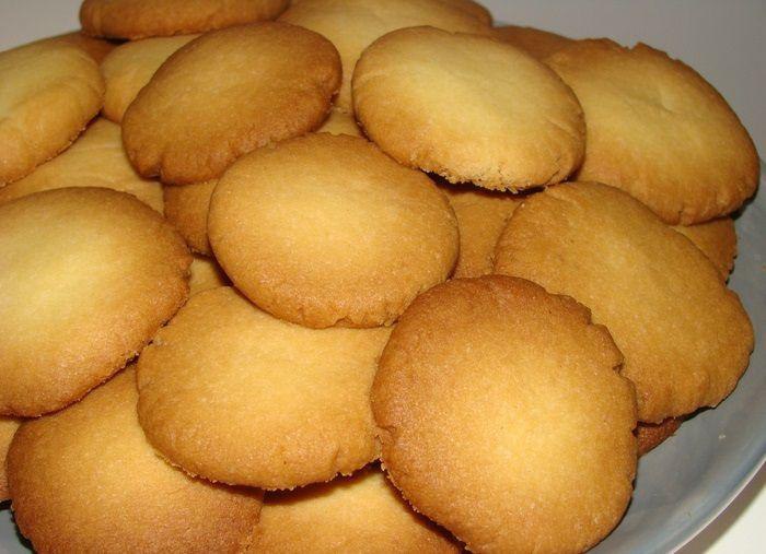 ОЧЕНЬ ПРОСТОЕ, НО ОЧЕНЬ ВКУСНОЕ ПЕЧЕНЬЕ.ИНГРЕДИЕНТЫ: 1 яйцо 1 стакан сахара. 0.5 ч.л соды. 200 гр. ...