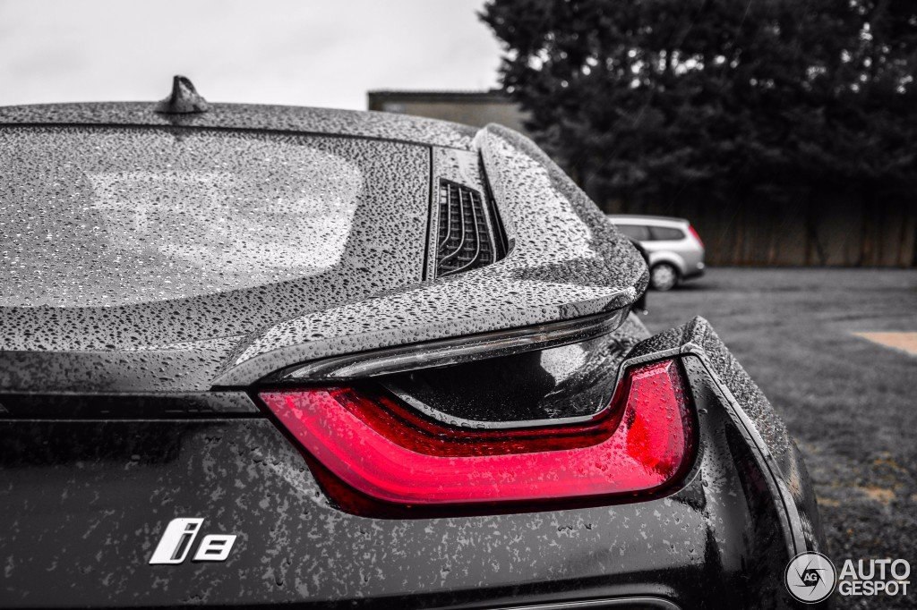 BMW i8 - 8