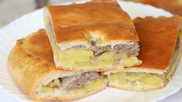 ВКУСНЫЙ МЯСНОЙ ПИРОГ.ИНГРЕДИЕНТЫ:Тесто: 250 грамм майонеза 250 грамм сметаны 3 яйца 300-350 грамм ...