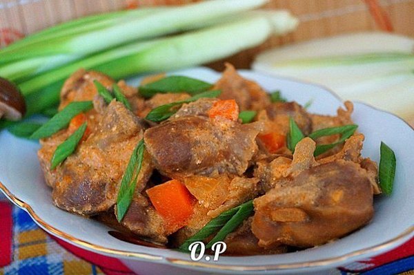 Рецепты от наших участников.Куриные желудочки в сметанном соусе с томатомАвтор:Ольга РомановаДля ...