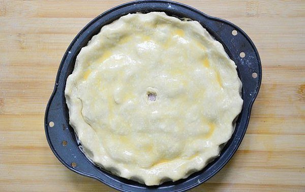 Тарт с картофелем, ветчиной и грибами.Ингредиенты:Мука пшеничная – 280 гЯйцо куриное – 2 шт. (по ... - 3