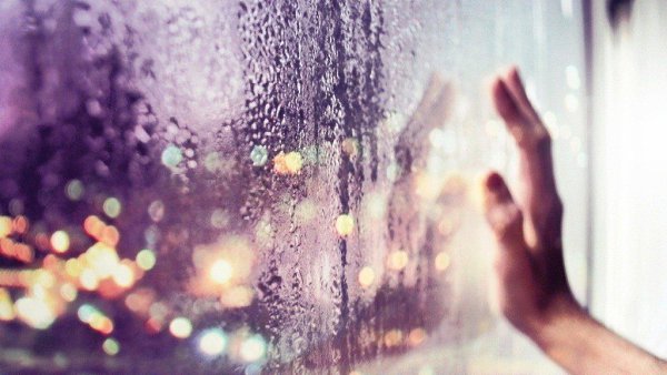 Без общения нет отношений. Без уважения нет любви. Без доверия нет смысла продолжать.