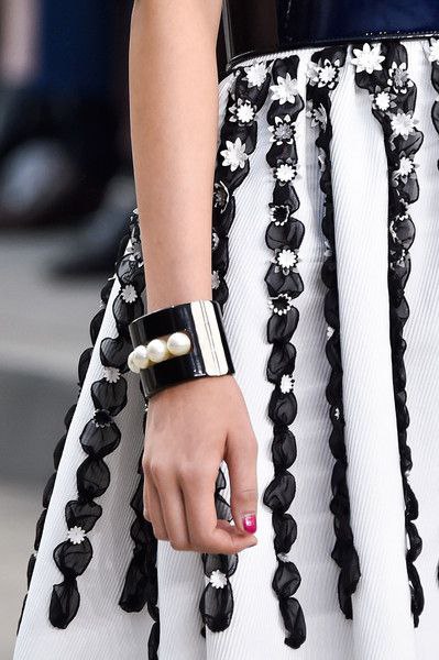 Chanel - 4