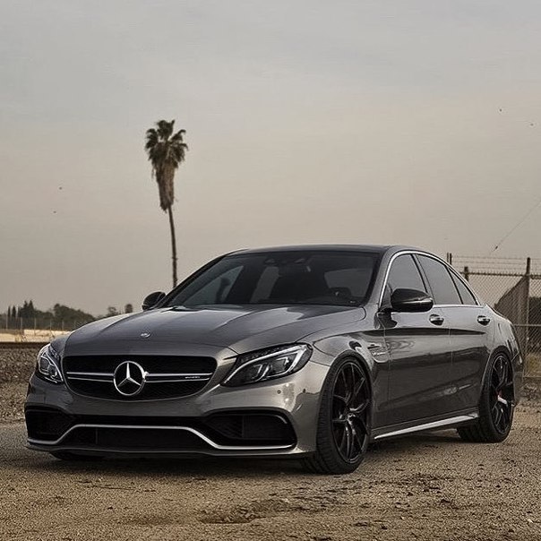 Mercedes-AMG C63