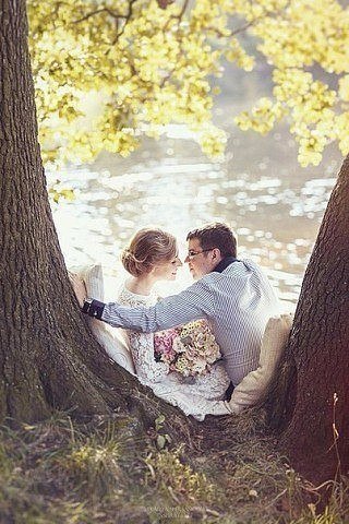 Кому-то не хватает одной женщины, и он переключается на пятую, десятую. А другому не хватает жизни, ...
