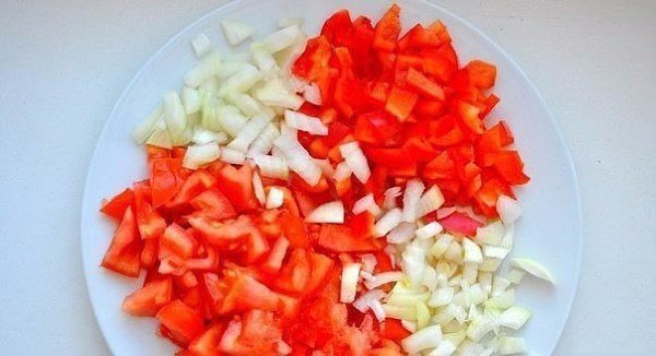 ВКУСНЕЙШИЙ ЛАГМАН.Ингредиенты: 1,5 литра мясного бульона; 500 г телятины; 300 г лапши; 2 сладких ... - 3