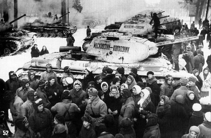 ТАНКОВЫЕ КОЛОННЫ.9 декабря 1942 г. – Телеграмма Сталина с благодарностью за собранные колхозниками ...
