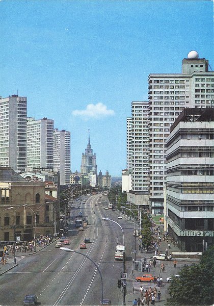 Москва. Калининский проспект.По легенде, в 50-х годах Никита Сергеевич Хрущев побывал на Кубе, и ... - 3