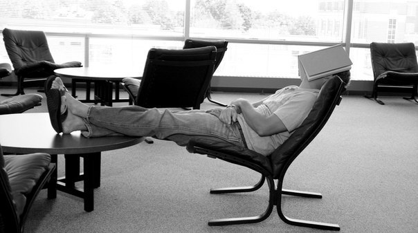 Восемь способов начать работать, даже если очень лень.1. Соблюдайте режим! Не загружайте себя ...