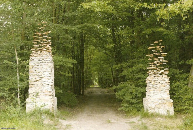 ))).  - - ( . land art  -)    , ... - 4