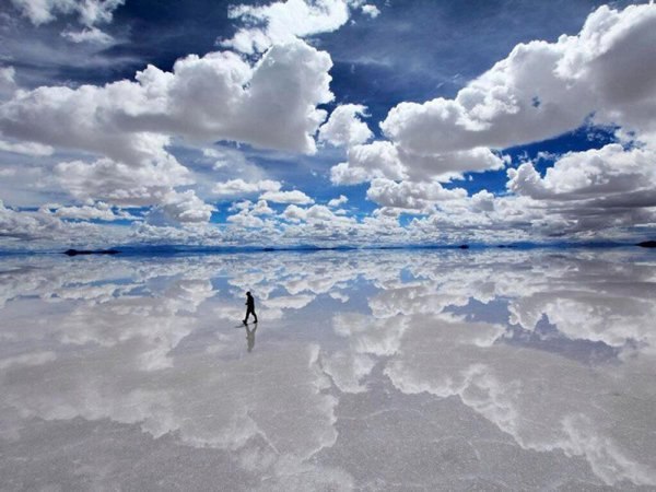   (Salar De Uyuni), .         ...