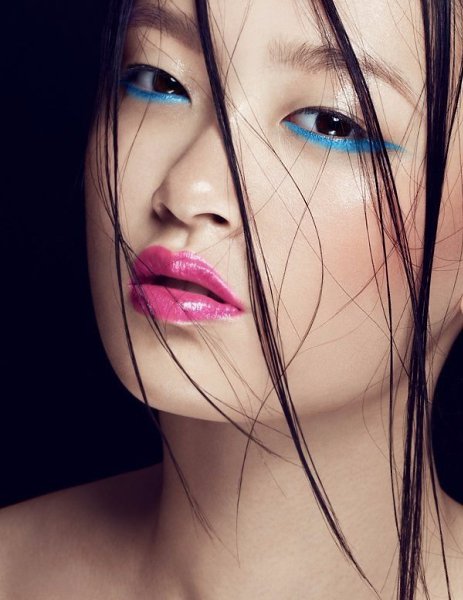 Julee Huang by Ruo Bing Li.#@woman.blog