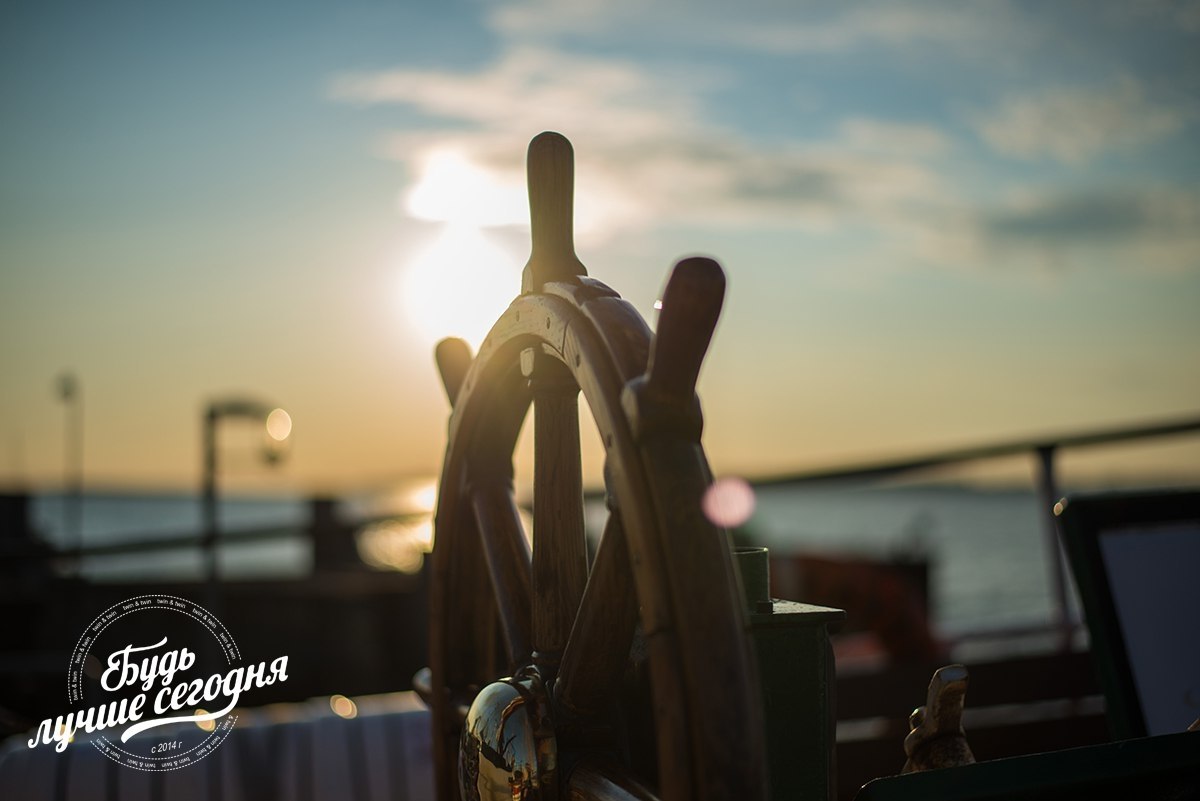 При наличии энтузиазма вы можете достичь всего. Энтузиазм – это блеск ваших глаз, стремительность ...