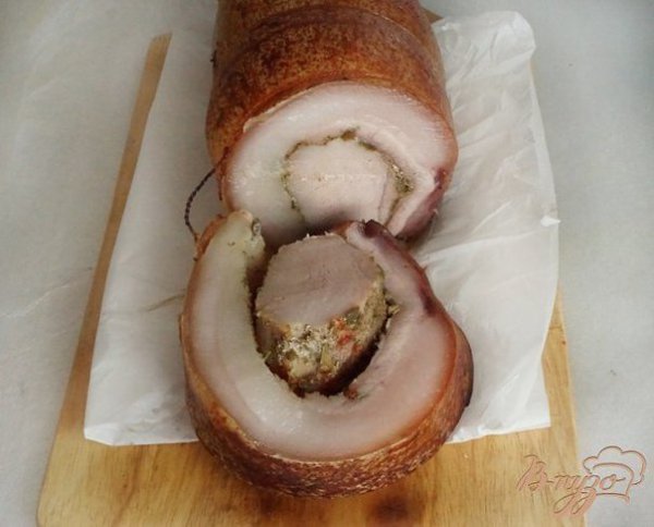 Мясной рулет.Ингредиенты:Корейка 1 кг.Грудинка свиная 1 кг.Специи для мяса 2 ст. л.Соль 1 ч. л.Мед ... - 9