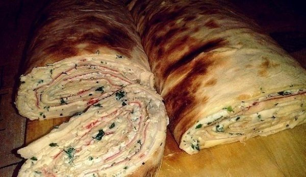 Закусочные рулеты из лаваша.1. Рулеты из лаваша с курицей и плавленым сырком.Ингредиенты:— лаваш — 2 ... - 5