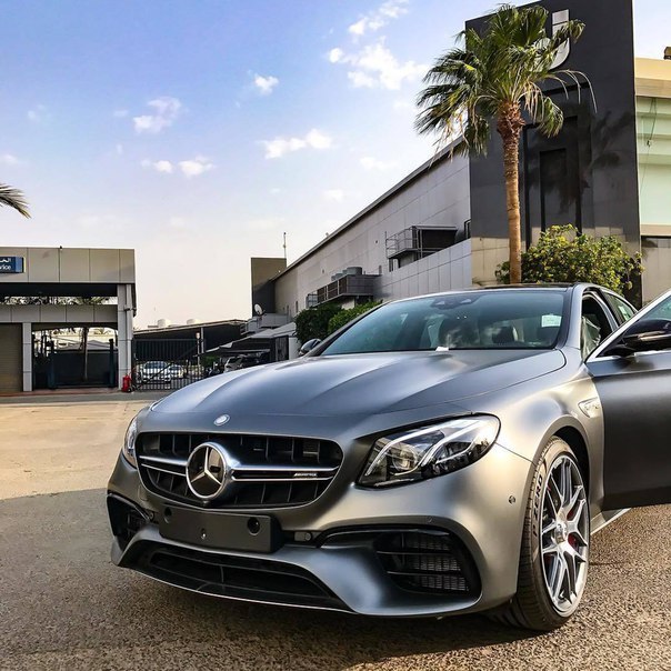 Mercedes-AMG E63 S W213
