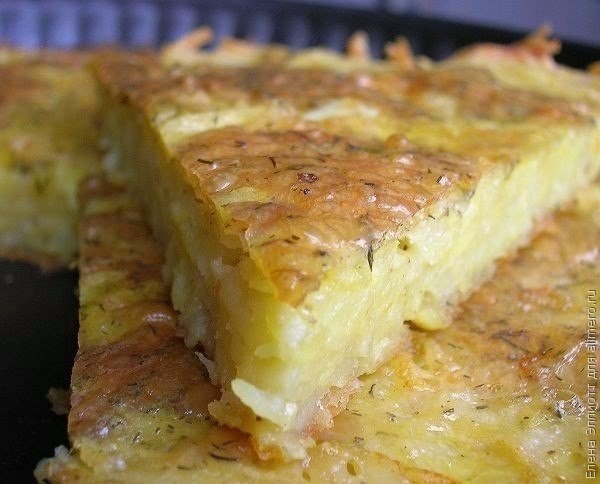Запеканка из тертого картофеля с сыром и чесноком.Это блюдо стало одним из моих любимых еще в ...