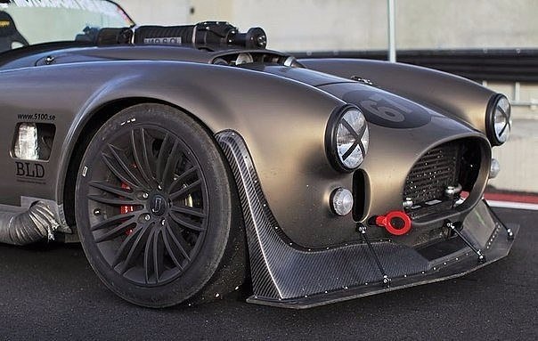 "Shelby Cobra V12" - 2