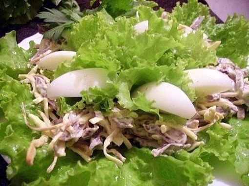 Салат с сердцем, яйцом и огурцами.Ингредиенты:говяжьих сердца 2 Штукиморкови 3 Штукилуковицы 3 ...