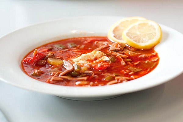 Мясная солянка с копченой курицей.https://vk.com/club61714171?w=wall-61714171_14804Приглашаю всех в ...
