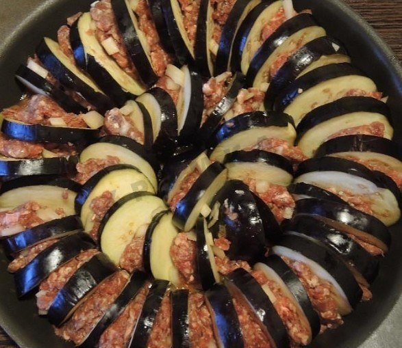 ОЧЕНЬ ВКУСНЫЕ ПЕРВЫЕ БЛЮДА.Рассольник с говядинойИнгредиенты говядина – 450 г мякоти с костью корень ... - 8