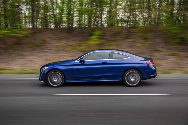Mercedes-Benz C300 Coupe - 2