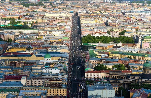 Интересные факты о Санкт-Петербурге: Невский проспект. Доказано, что на главной магистрали ...