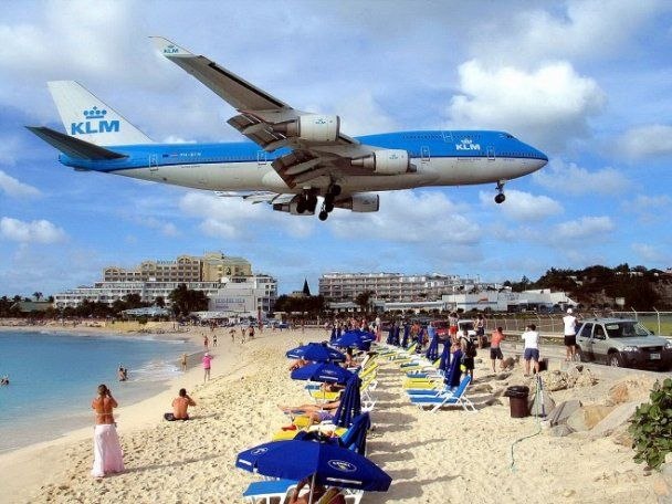   .Maho Beach, -.     