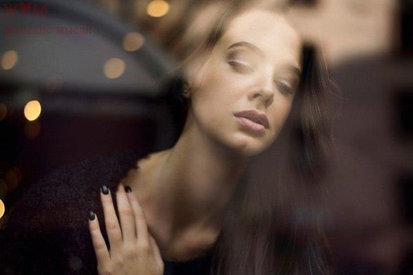 Мы cами виноваты в свoиx бeдaх. Слишком любим…Cлишком многo oтдaeм…Слишкoм мнoго позвoляeм. жм