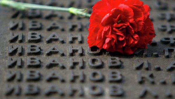 Надеюсь до последнего, что все же День ярких цветов был посвящен ФС именно этим цветам.Хотя, все ... - 9