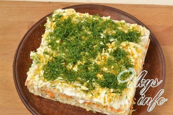 Закусочный торт из вафельных коржей с консервами.Приготовить закусочный торт из вафельных коржей не ... - 7