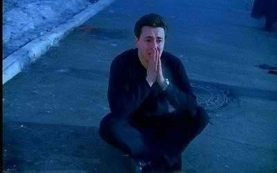 Больно — это когда не можешь обнять маму или папу потому, что их больше нет. Больно — это когда на ...