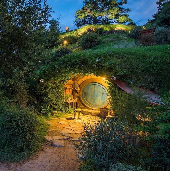 Hobbiton, New Zeland - 9