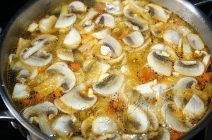 Куриный суп с шампиньонами.Вкусный курино-грибной супчик. Несомненное его преимущество в том, что в ... - 5