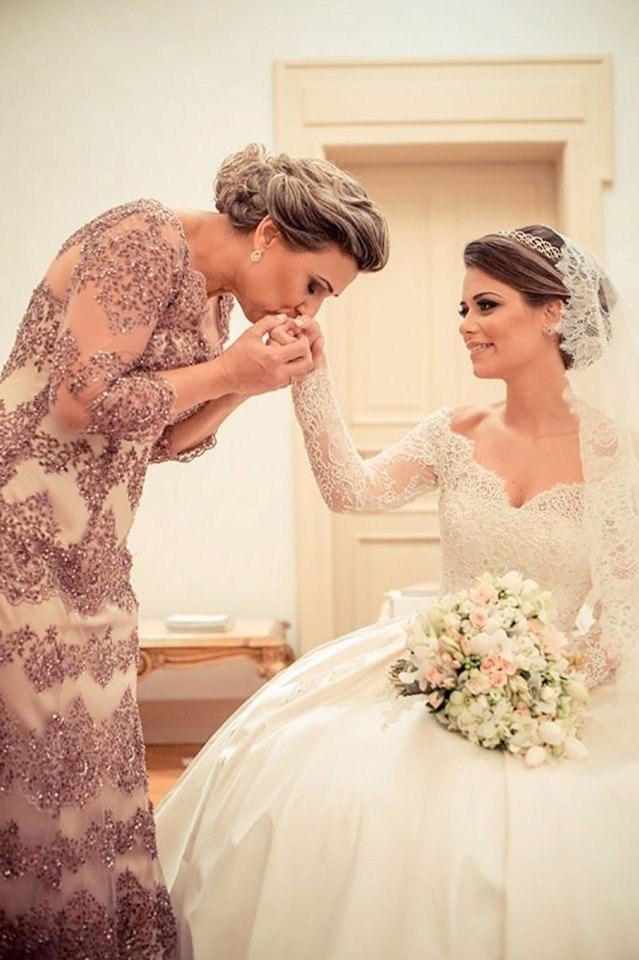 !   ,      !     ,  ...