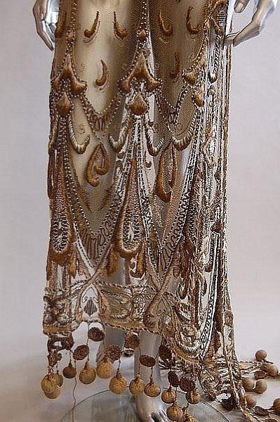   1910 . - 5