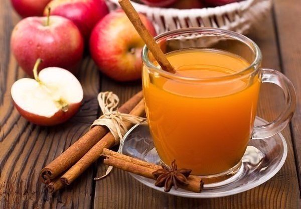 ТОП-7 рецептов очень вкусного чая. 1. Имбирный чай Ингредиенты: 1 л воды 3 ст. л. мелко натертого ... - 5