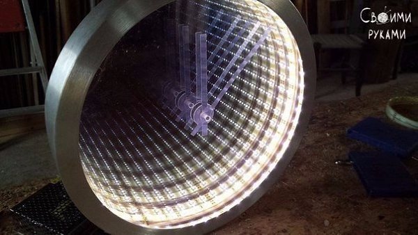 Очень крутые часы. Зеркало, светодиодная лента и полупрозрачное стекло. - 8