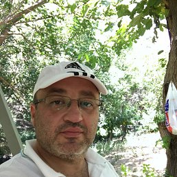 Armen, , 49 